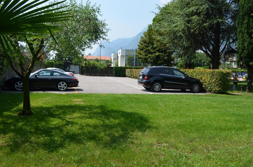 Sunlake Hotel Riva del Garda Exterior foto